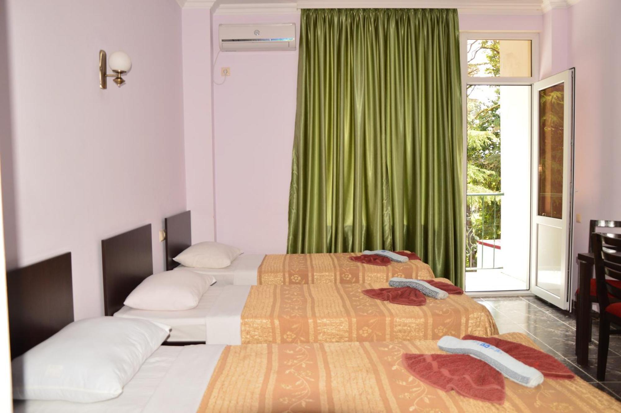 Golden Fleece Hotel ウレキ 部屋 写真